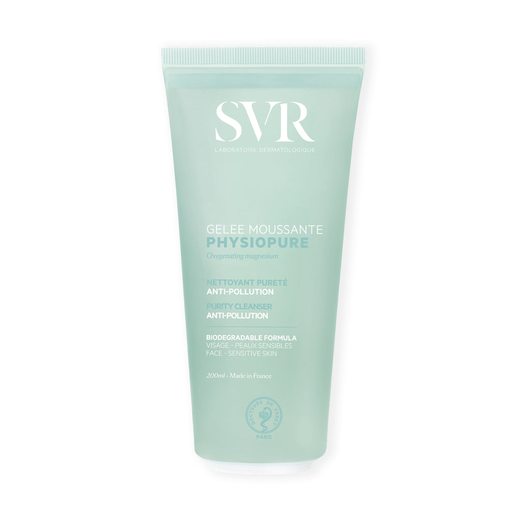 Gel rửa mặt SVR PHYSIOPURE GELEE MOUSSANTE giúp làm sạch bụi bẩn và không gây khô da cho da nhạy cảm